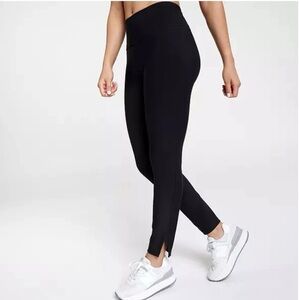 New Calia By Carrie Underwood Size XS Sculpt Vented Straight Black Leggings